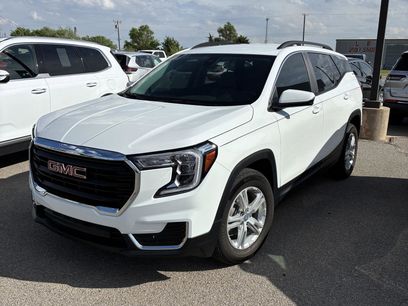 Used 2024 GMC Terrain SLE w/ Driver Convenience Package