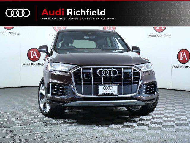 Used 2022 Audi Q7 3.0T Premium Plus w/ Premium Plus Package AWD/4WD image 3