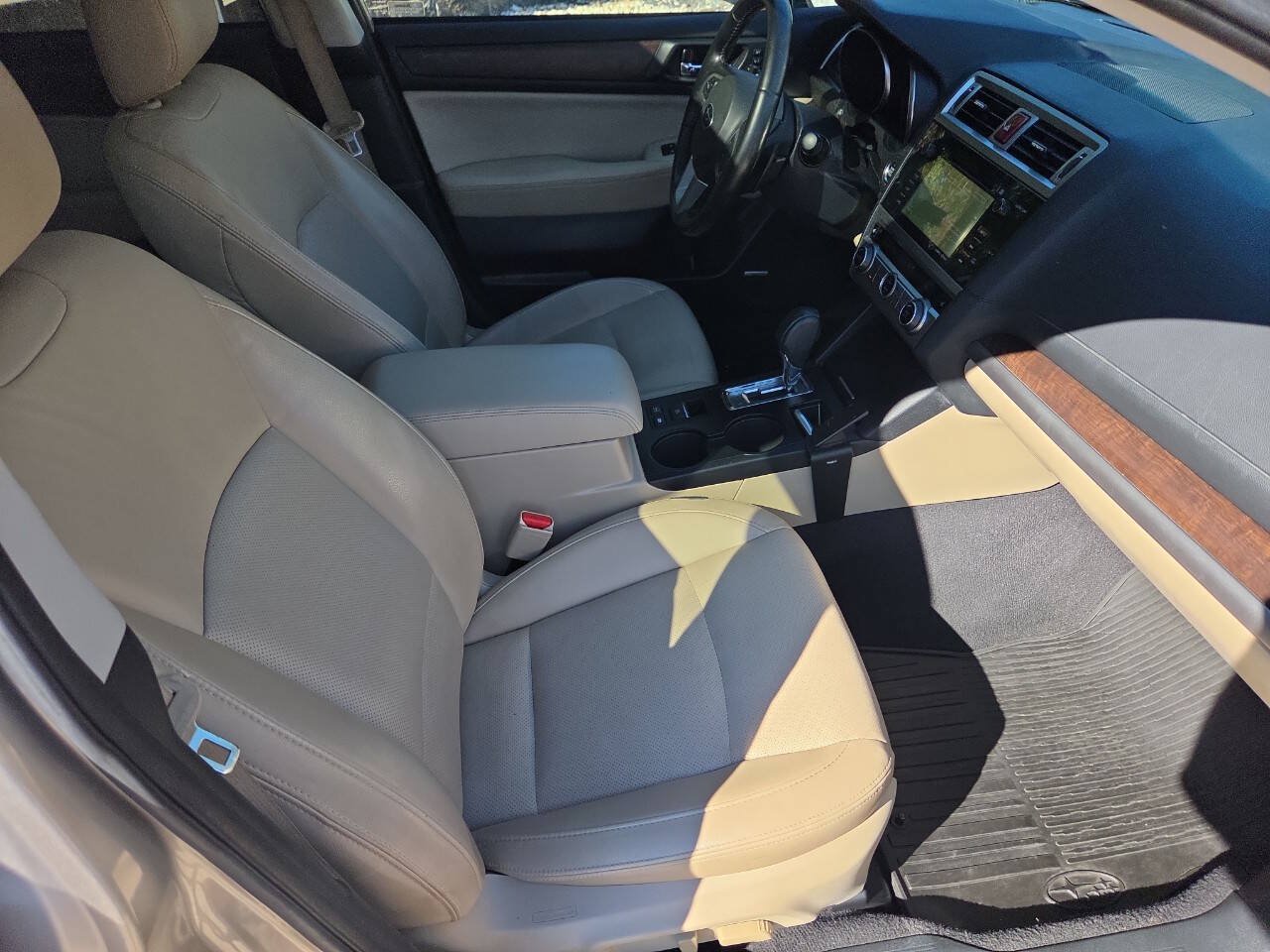 Used 2015 Subaru Outback 2.5i Limited AWD/4WD image 30