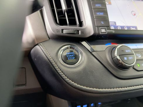 Used 2018 Toyota RAV4 Limited w/ Advanced Technology Package image 26