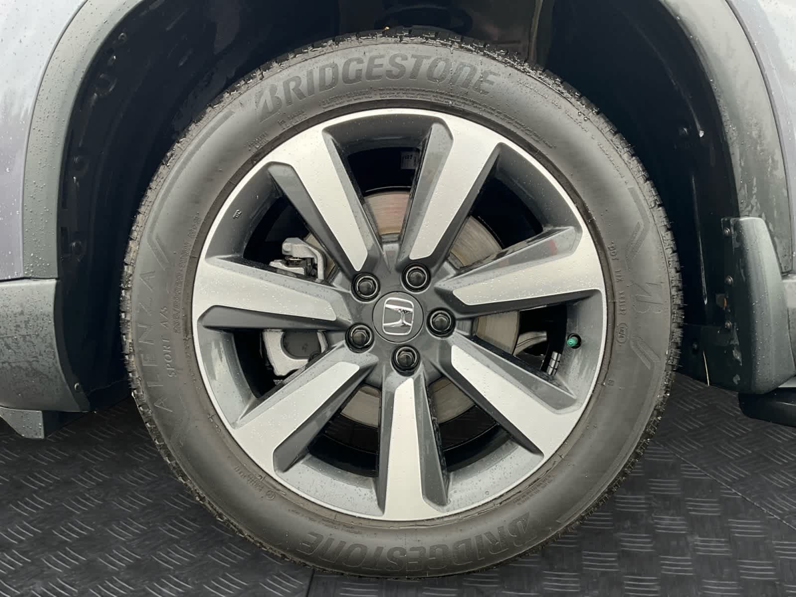 Used 2025 Honda Pilot Touring image 14