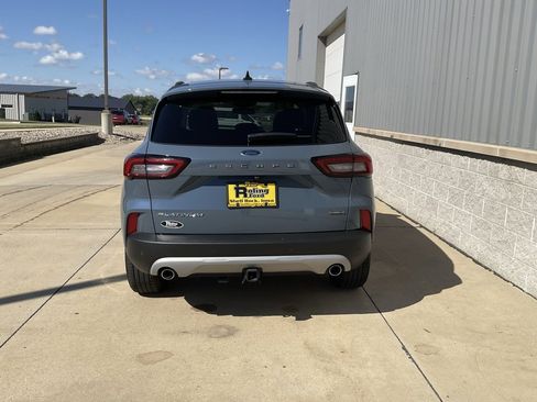 Used 2023 Ford Escape Platinum w/ Class II Trailer Tow Package image 5