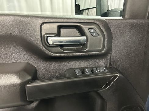 Used 2025 Chevrolet Silverado 2500 Custom w/ Custom Value Package image 14