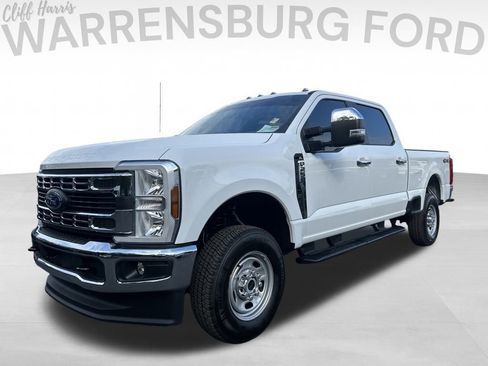 Used 2025 Ford F250 XL image 3