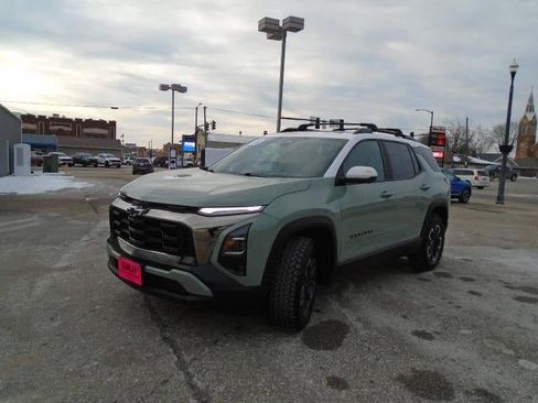 Certified 2025 Chevrolet Equinox ACTIV w/ Safety and Technology Package image 3