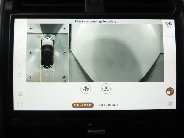 Used 2024 Land Rover Discovery Dynamic SE AWD/4WD image 32