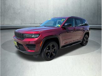 Used 2023 Jeep Grand Cherokee Altitude AWD/4WD video 1