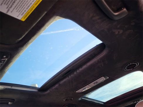 Used 2022 Kia Telluride SX w/ SX Prestige Package image 17