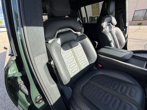 Used 2024 Rivian R1S Adventure AWD/4WD image 19