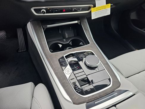 New 2026 BMW X5 xDrive40i w/ Climate Comfort Package image 22