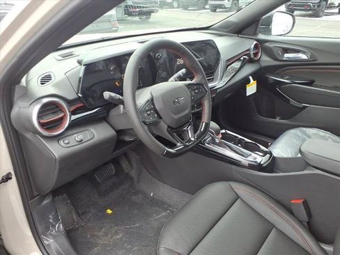New 2026 Chevrolet Trax RS w/ Driver Confidence Package FWD image 7