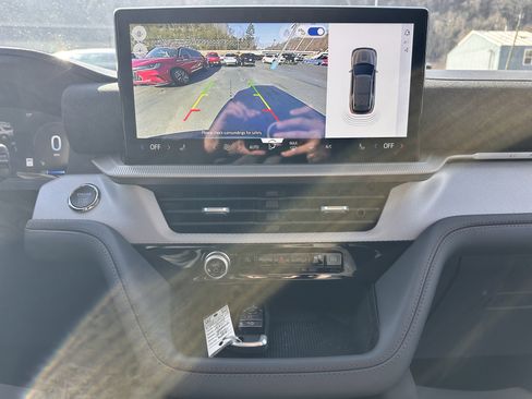 New 2026 Ford Explorer Active image 14