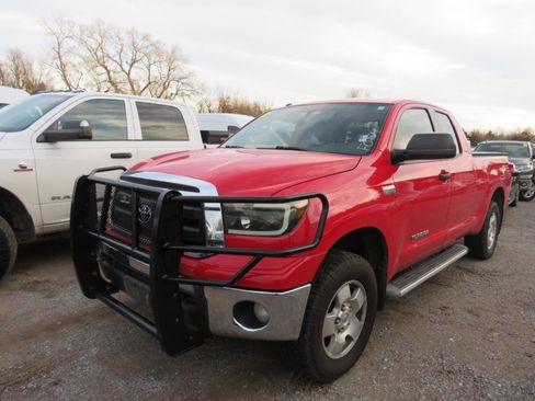 Used 2011 Toyota Tundra 4x4 Double Cab w/ TRD Off-Road Pkg image 1