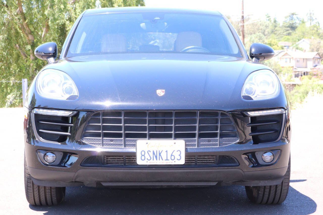 Used 2017 Porsche Macan AWD/4WD image 3