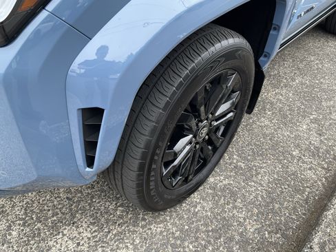 Certified 2025 Toyota 4Runner Platinum AWD/4WD image 10