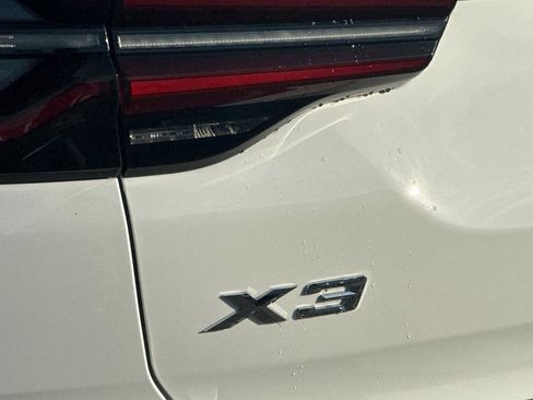 Used 2024 BMW X3 xDrive30i w/ Convenience Package image 11