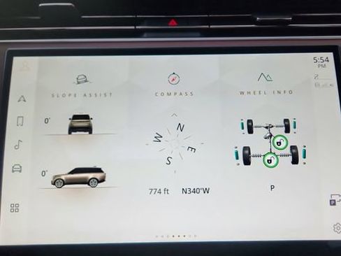 Used 2023 Land Rover Range Rover SE image 47