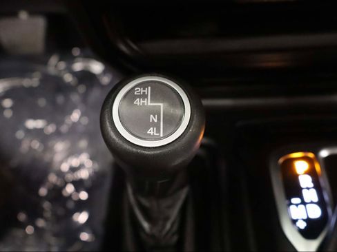 Used 2021 Jeep Wrangler Unlimited Sahara image 12