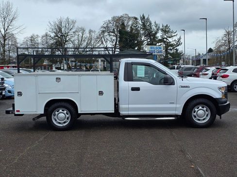 Used 2016 Ford F150 XL w/ Equipment Group 101A Mid image 10