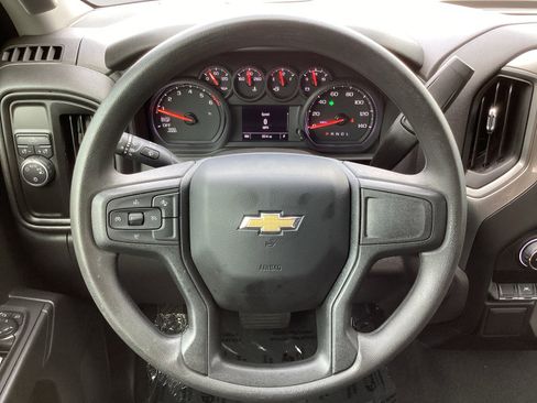 Used 2025 Chevrolet Silverado 1500 Custom image 18