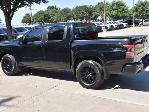 Used 2023 Nissan Frontier SV w/ Midnight Edition Package RWD image 11