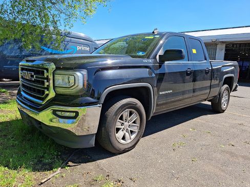 Used 2016 GMC Sierra 1500 SLE w/ SLE Value Package AWD/4WD image 3