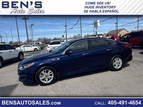 Used 2017 Kia Optima LX w/ Convenience Package image 1