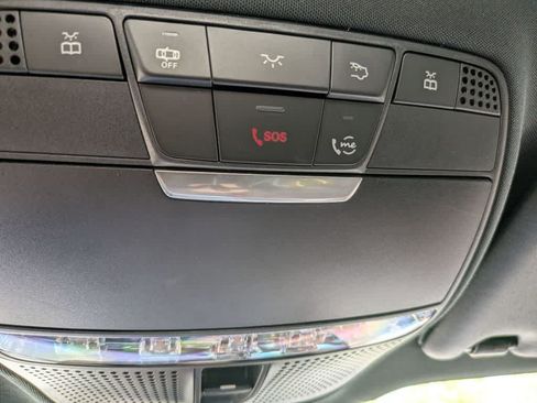 Used 2023 Mercedes-Benz E 350 4MATIC Sedan image 18