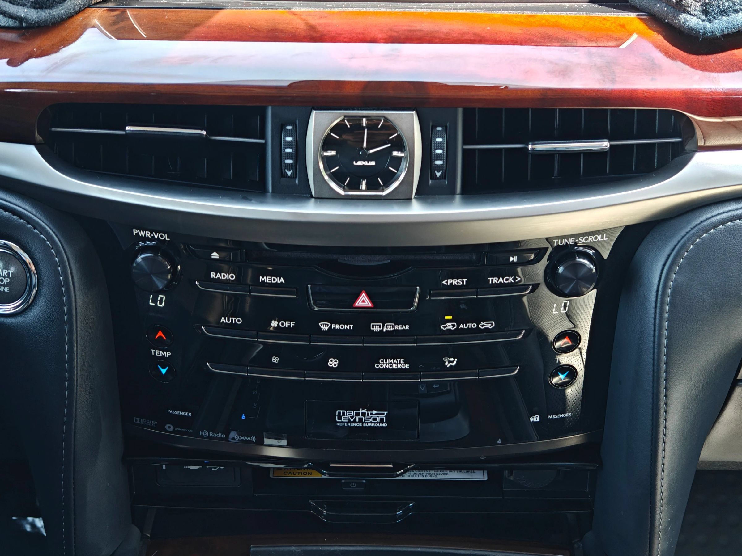 Used 2018 Lexus LX 570 4WD image 25