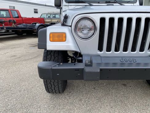 Used 2004 Jeep Wrangler 4WD w/ 30" Tire & Wheel Group image 48
