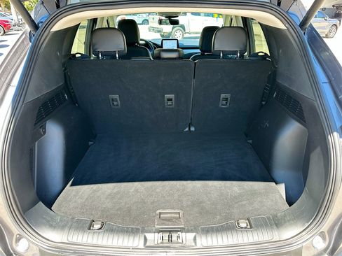 Used 2021 Ford Escape Titanium image 27