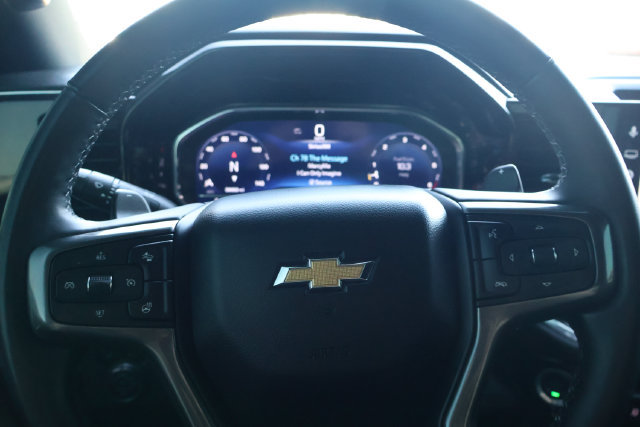 Used 2025 Chevrolet Silverado 1500 High Country w/ High Country Premium Package AWD/4WD image 15