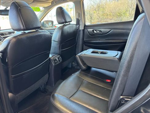 Used 2016 Nissan Rogue SL w/ SL Premium Package image 22