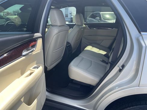 Used 2017 Cadillac XT5 Premium Luxury w/ Driver Assist Package AWD/4WD image 29