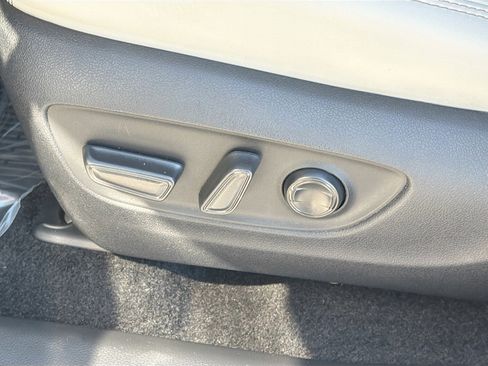 Used 2024 Toyota RAV4 XLE Premium image 23