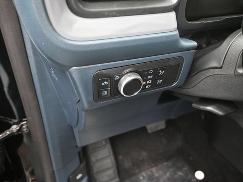 Used 2025 Ford Maverick XL FWD image 13