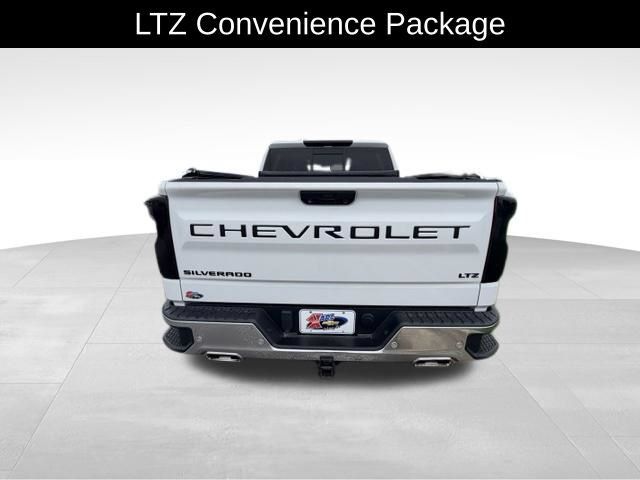 Used 2022 Chevrolet Silverado 1500 LTZ w/ LTZ Premium Package AWD/4WD image 6