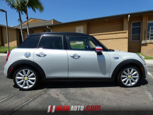 Used 2019 MINI Cooper S FWD image 7