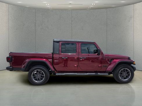 Used 2021 Jeep Gladiator Sport AWD/4WD image 2