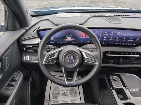 Used 2025 Buick Enclave Preferred image 10