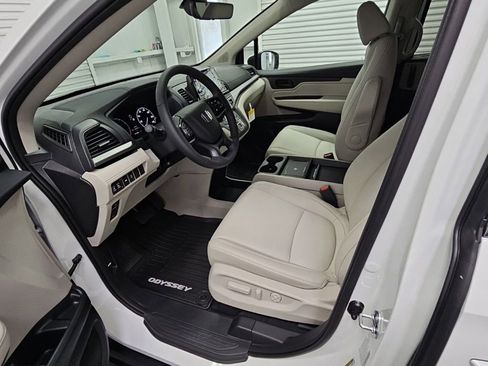 New 2026 Honda Odyssey EX-L image 10