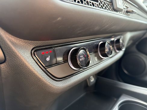 Certified 2025 Honda HR-V Sport image 31