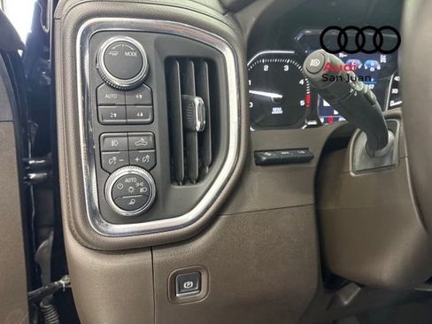 Used 2022 GMC Sierra 2500 Denali w/ Denali Black Diamond Edition image 32