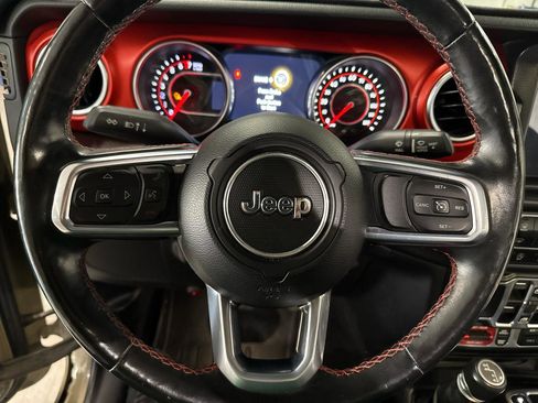 Used 2020 Jeep Gladiator Rubicon image 12