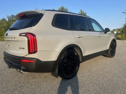 Used 2021 Kia Telluride SX w/ SX Prestige Package AWD/4WD image 5