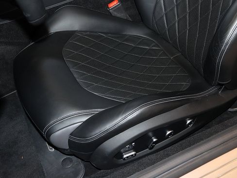 Certified 2017 Ferrari GTC4Lusso image 74