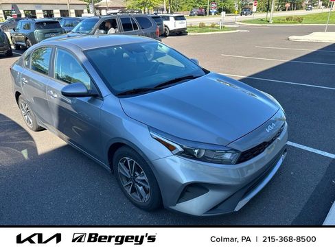 Used 2024 Kia Forte LXS FWD image 5