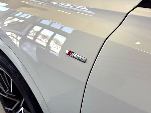 Used 2019 Audi Q8 Prestige image 6