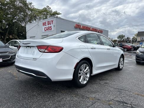 Used 2016 Chrysler 200 Limited w/ Convenience Group image 4