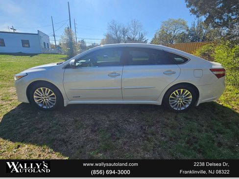 Used 2015 Toyota Avalon Limited image 12